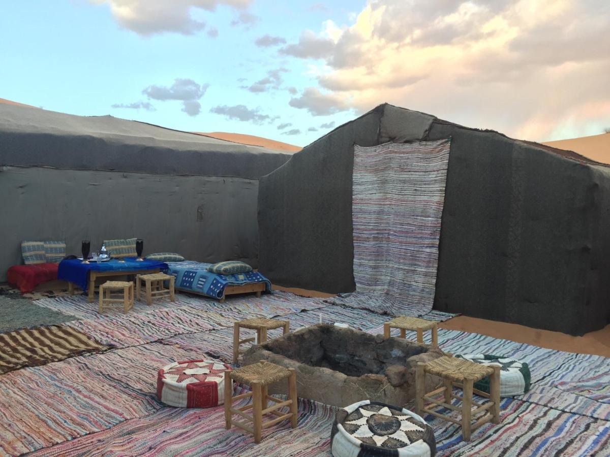 Erg Chebbi Stars Camp 梅尔祖卡 外观 照片