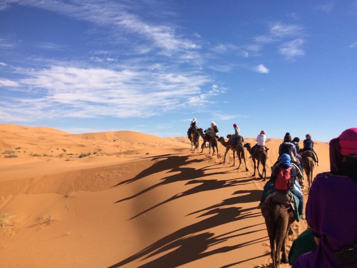 Erg Chebbi Stars Camp 梅尔祖卡 外观 照片