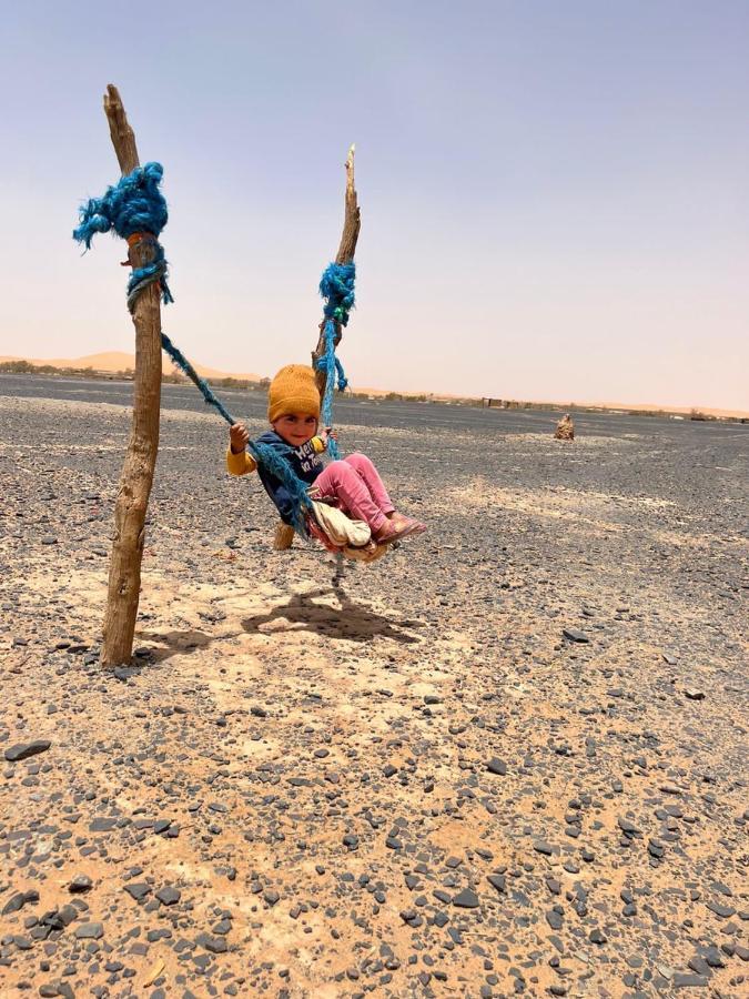 Erg Chebbi Stars Camp 梅尔祖卡 外观 照片