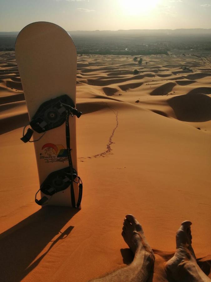 Erg Chebbi Stars Camp 梅尔祖卡 外观 照片