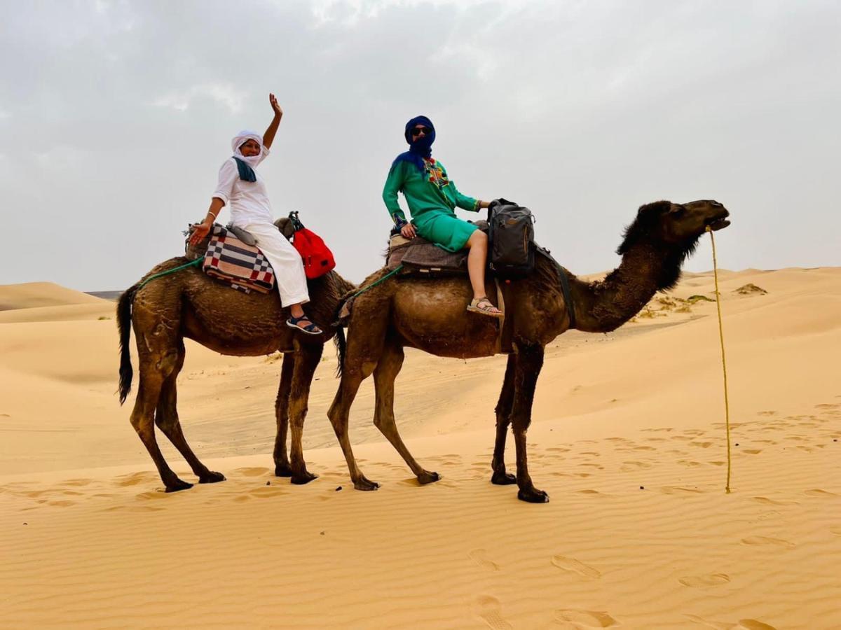 Erg Chebbi Stars Camp 梅尔祖卡 外观 照片