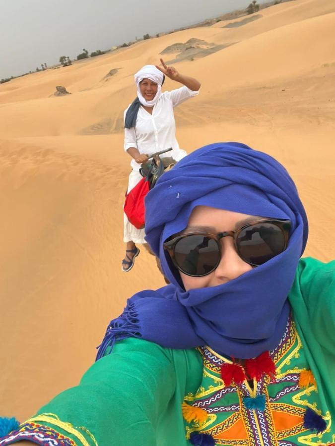 Erg Chebbi Stars Camp 梅尔祖卡 外观 照片