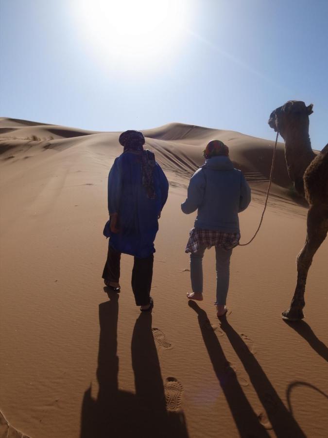 Erg Chebbi Stars Camp 梅尔祖卡 外观 照片