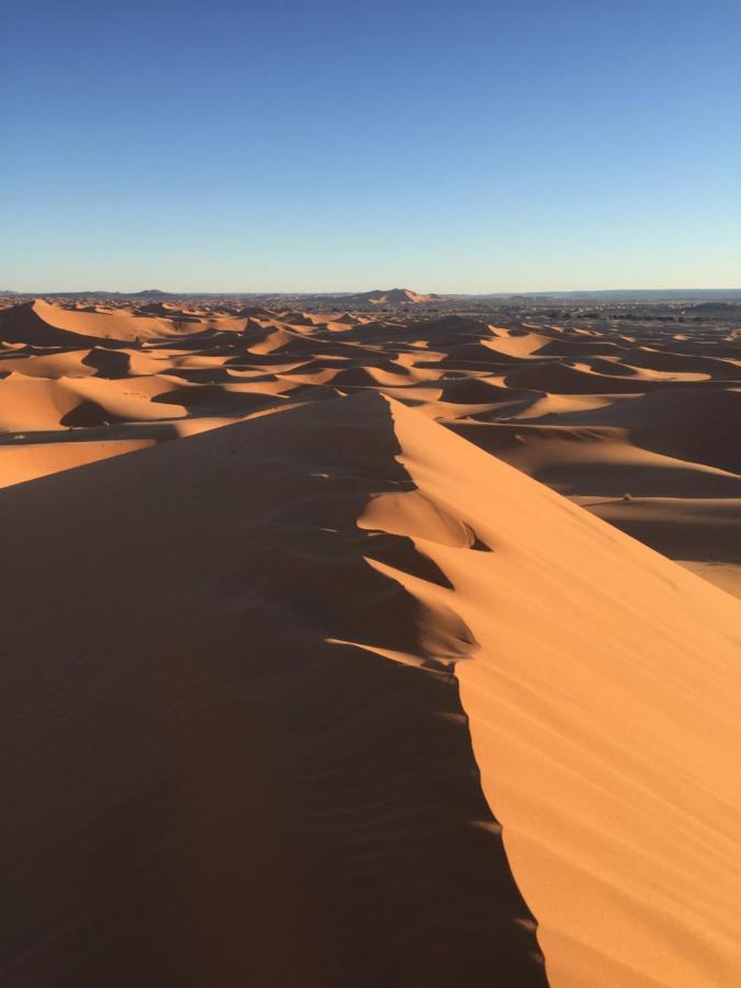 Erg Chebbi Stars Camp 梅尔祖卡 外观 照片